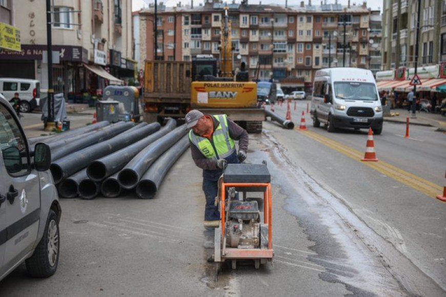Sivas’ta Mevlana Caddesi’nde Tadilat Başladı: Sürücülere Alternatif Güzergâh Uyarısı