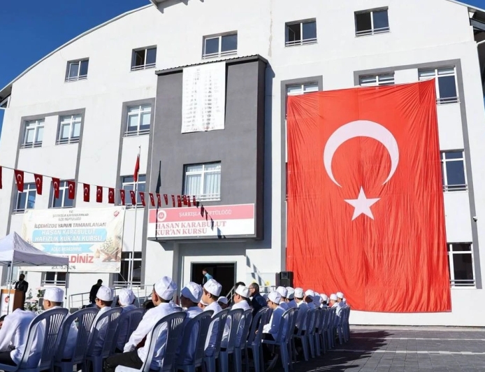 Sivas’ta iki ilçeye müjde! Yatılı Kur’an kursları dualarla açıldı
