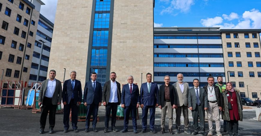 Sivas’ta Yeni Hastane İçin Kritik İnceleme! Vali Şimşek Çalışmaları Yerinde Gördü