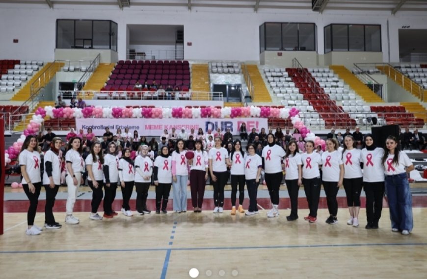Sivas’ta Meme Kanseri Farkındalığı İçin Voleybol Turnuvası Düzenlendi